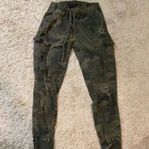 Almost Famous Camo Joggers (Medium)